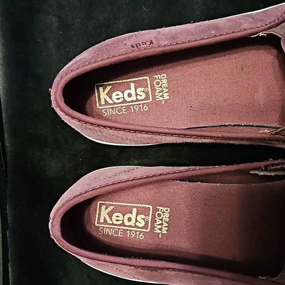Keds Dream Foam Maroon suede ribbed  Slip ons in size 8 - Picture 3 of 9